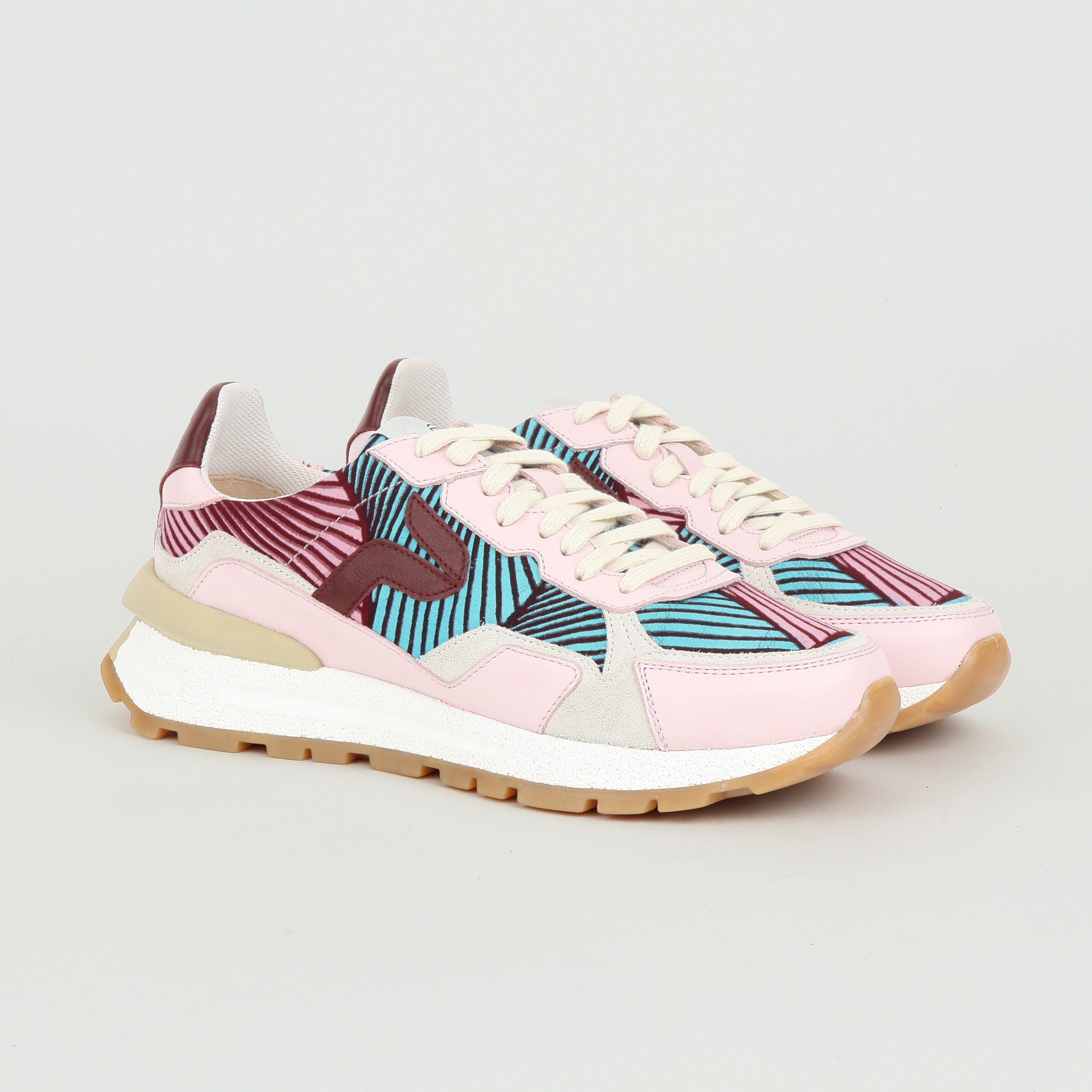 Akanda Arbouse photo 3/4